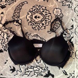 Maidenform Black Bra 🖤